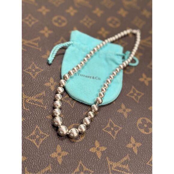 TIFFANY & CO. STERLING SILVER 925 GRADUATED BEAD BALL NECKLACE 16" - Picture 1 of 9